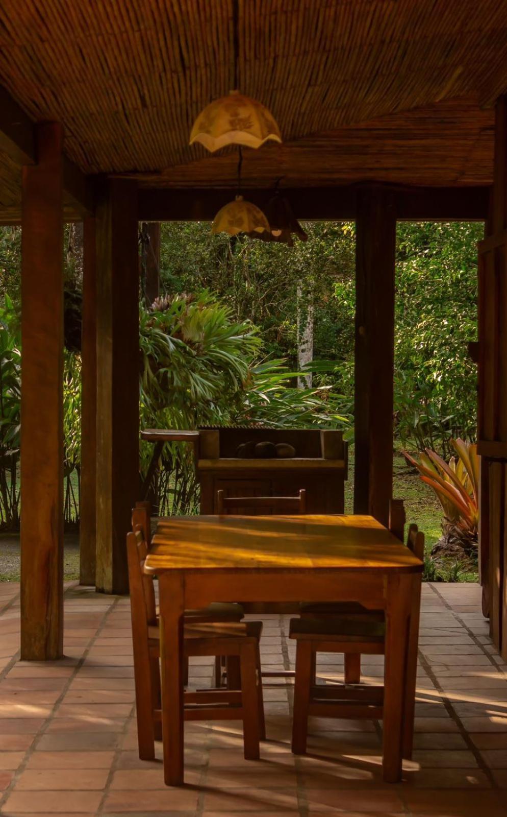 Casa Heliconia - Spacious, Big Garden, Close To The * Puerto Viejo de Talamanca